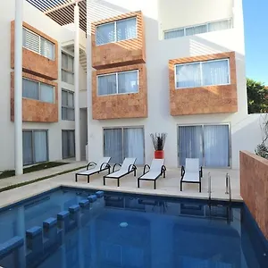 Bambu 3*, Playa del Carmen México